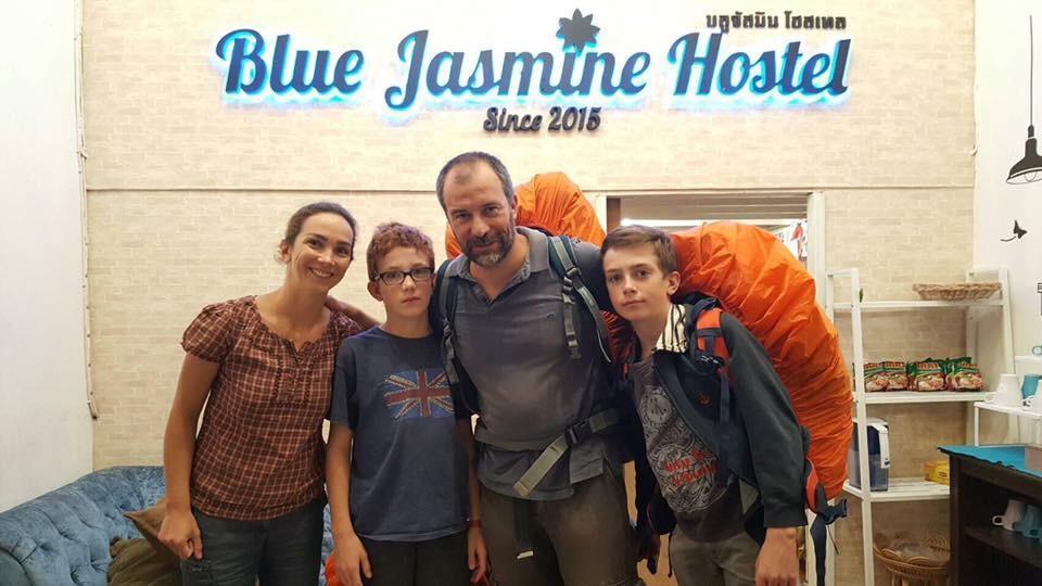 Blue Jasmine Hostel Bangkok Ngoại thất bức ảnh